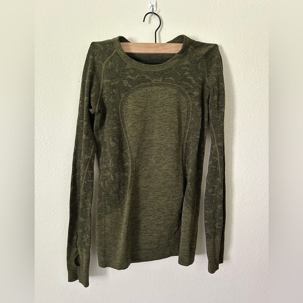 Lululemon Swiftly Tech long sleeve